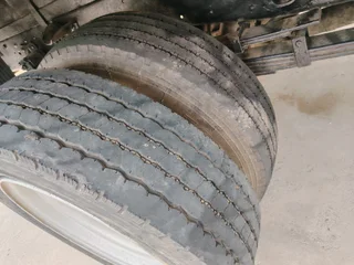 Isuzu 2001 NQR 500 For Sale