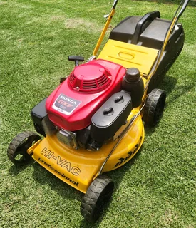 Professional Hi Vac Honda Lawn Mower