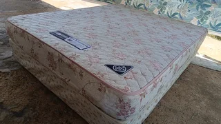 Queen size bed rest assured mattress and base in good condition and very comfortable