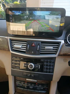 Mercedes Benz E Class (W212) Android radio with Wireless Apple Carplay and Android Auto