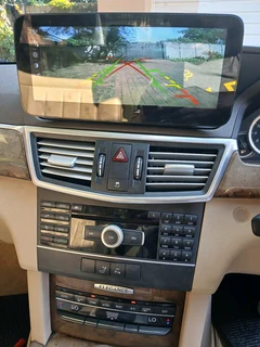Mercedes Benz E Class (W212) Android radio with Wireless Apple Carplay and Android Auto