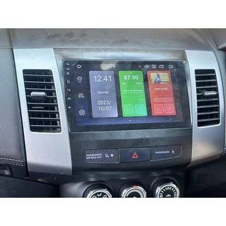 Mitsubishi Outlander (2007 -2013) Android Radio With Wireless Apple Carplay and Android Auto