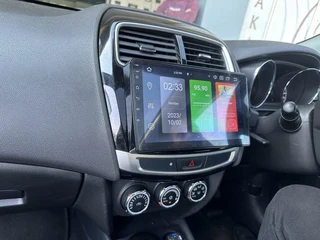 Mitsubishi Universal Triton Android Radio With Wireless Apple Carplay and Android Auto