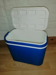 POLAR CHILL COOLER BOX
