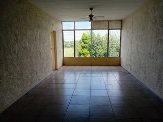 2 Bedroom Flat for Rent in Witpoortjie