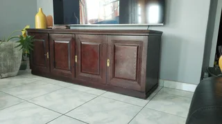 Tv stand