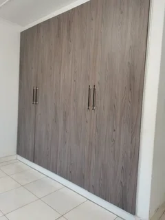 Spacious 2 Bedroom flatlet to Rent in Effingham Heights