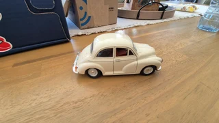 Saico Marks &amp; Spencer 1/26 Scale - Morris Minor 1000 - White