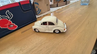 Saico Marks &amp; Spencer 1/26 Scale - Morris Minor 1000 - White