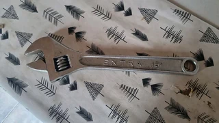 Extra 15" Shifting Spanner For Sale.