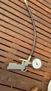 1bar =100kpa 16 bar PSI Tyre Air Pressure Gauge Tester & Air Inflating Tool