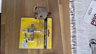 23 - 94mm circular tile cutter and 50 mm tile cutter for R200.