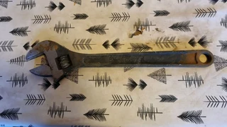 450mm shifting spanner up for grabs for R150.
