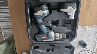 Ryobi cordless drill 14.4v  in box, no charger only one baterry working.