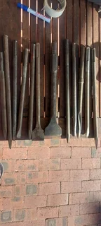 10  x 18 mm sds chisels one is between 20 and 22mm