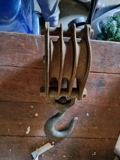 Triple Sheave Pulley Block