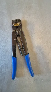 Crimping tool up for grabs only R150.