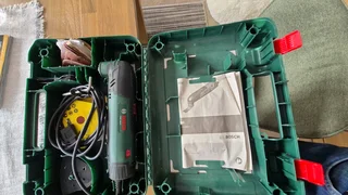 Bosch PMF 190 E multi tool with extras for only R1200.