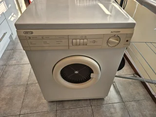 Defy Tubledryer with spare parts and spare motor for sale. All in good nick.