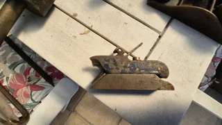 Record bullnose 75 planer. Only top front damaged rest in good nick.