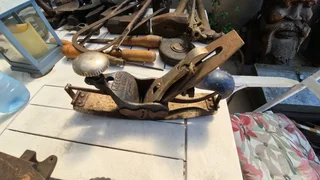 Vintage Record No:  0113  Compass Plane – Good Condition