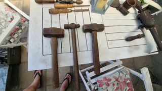 Hammers up for grabs only R200 for the lot.