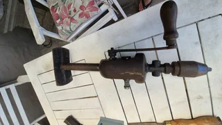 Vintage hand drill up for grabs in great nick.