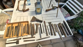 Lots of various types of chisels up for grabs.