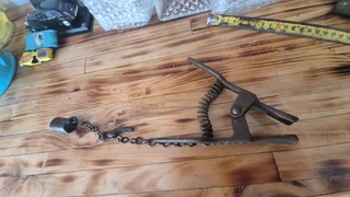 Vintage Monument Brand Tool Up For Grabs.