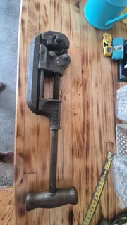 Vintage USA Made Beaver Pipe Cutter Tool Square 102.