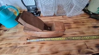 Vintage wooden hand planer for grabs.