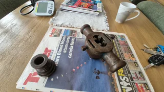 Pipe die heads and cutting thread head for sale.