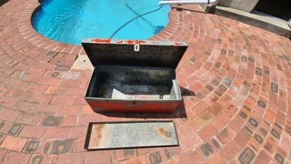 Toolbox 790mm x 350mm x 290 deep for sale.