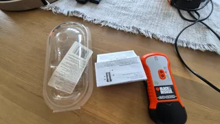 Black+decker Sf100 Wood Stud Finder.