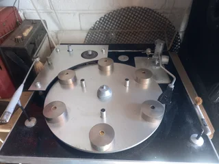 Transcriptor Turntable