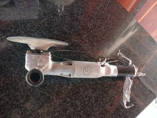 7&#34; HEAVY DUTY CHICAGO PNEUMATIC AIR ANGLE POLISHER cp869p