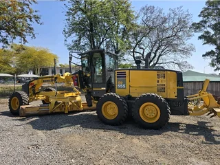 Komatsu GD555-6 Grader