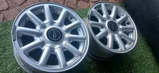 Set 15" OEM Audi rims