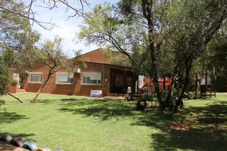 Educational / school building Rental