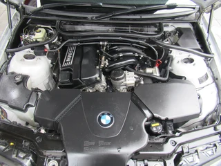 2004 BMW 318i Exclusive Steptronic