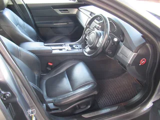 2016 Jaguar XF 2.0 i4 Diesel Prestige