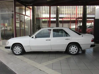 1994 Mercedes-Benz E220 (A) Sportline