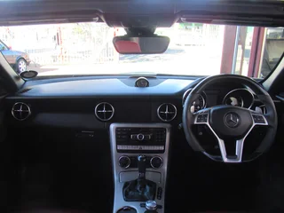 2012 Mercedes-Benz SLK 55 AMG Speedshift Plus 7G-Tronic