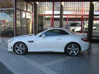 2012 Mercedes-Benz SLK 55 AMG Speedshift Plus 7G-Tronic