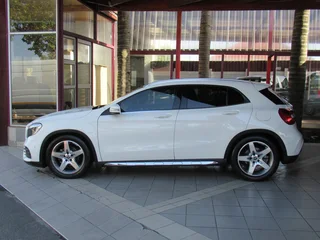 2018 Mercedes-Benz GLA 200d 7G-DCT AMG LINE