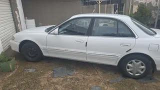 1998 Hyundai Sonata Sedan