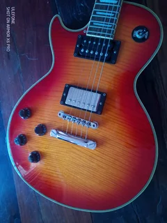 Guitar - electric left hander