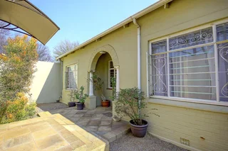 LARGE SINGLE ROOMS AVAILABLE IN WESTDENE STUDENT RESIDENCE