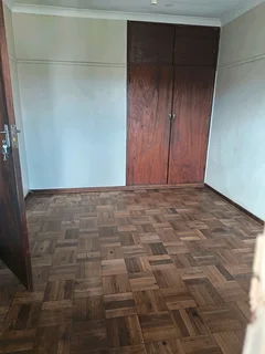 Room to rent in a 3 bedroom flat