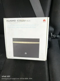B525s Huawei router